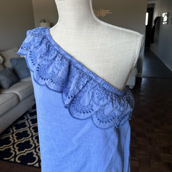 Vineyard Vines Ruffle One Shoulder Blue Eyelet Dress - Picture 2 of 6